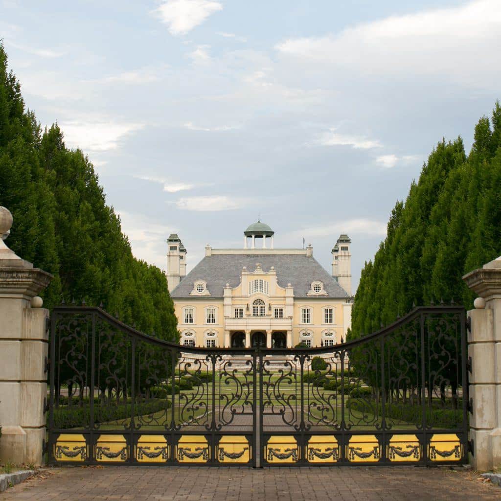 Mansion in Shoal Creek